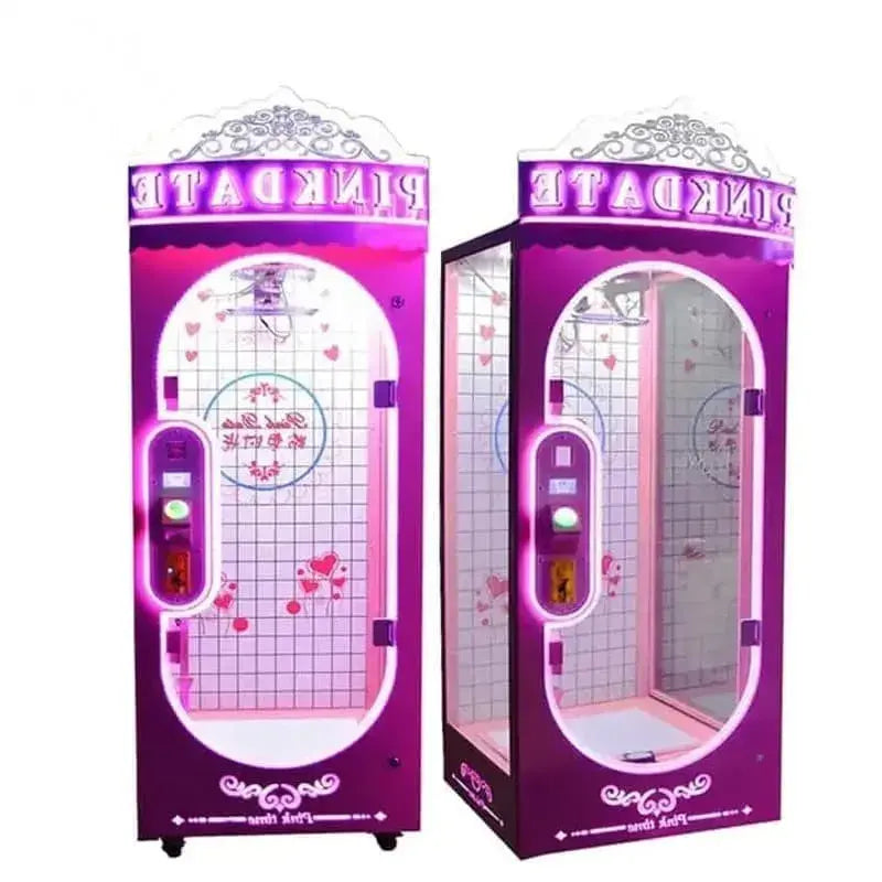 Modern Prize-Cutting Claw Game